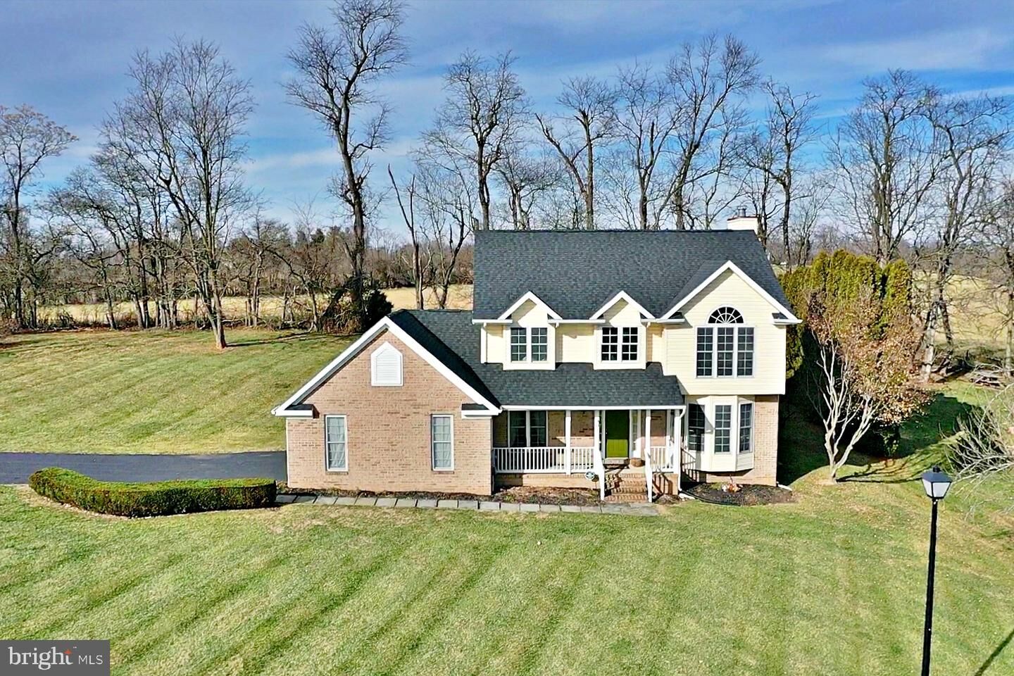 Property Photo: 901 Sawgrass Drive WV 25414