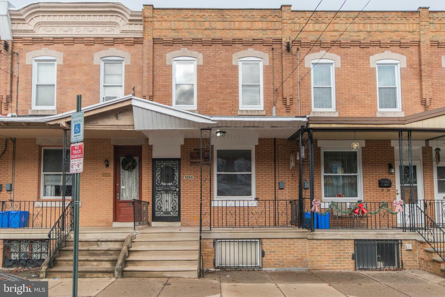 Property Photo:  3050 E Thompson Street  PA 19134 