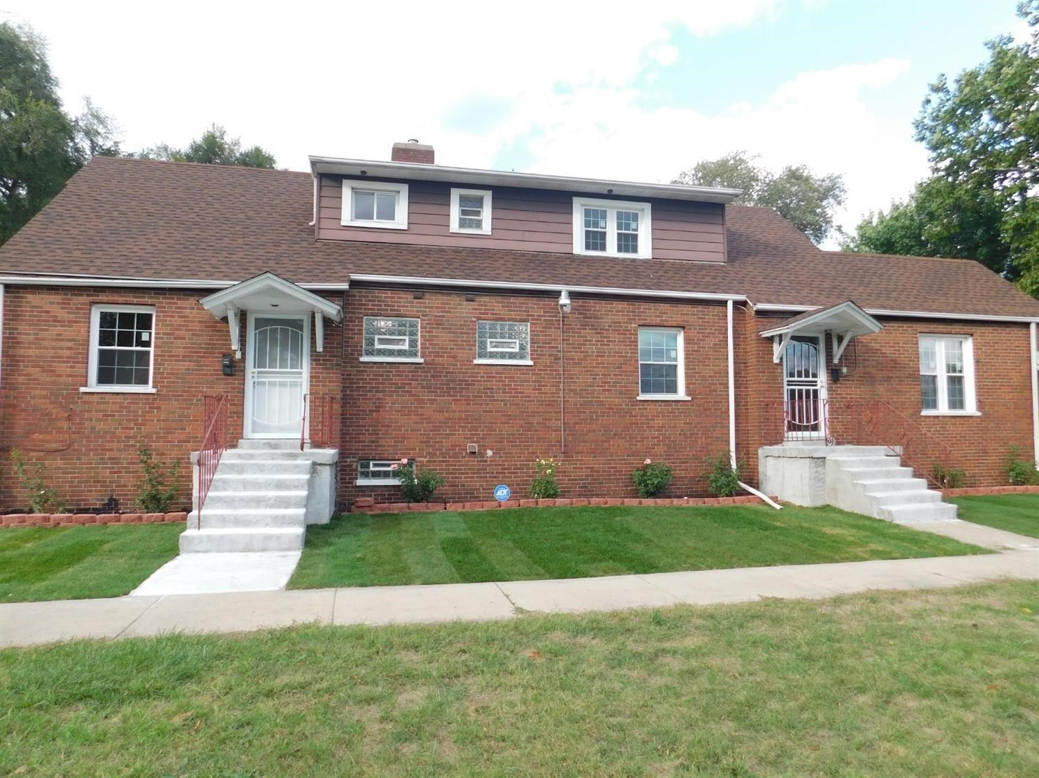 Property Photo: 1043-1045 Becker Street IN 46320