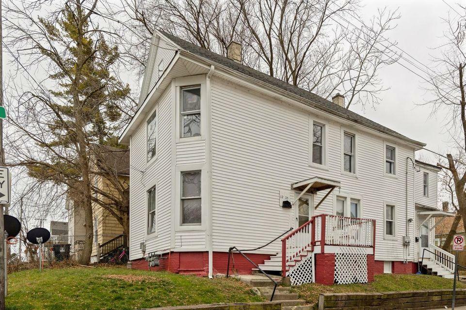 Property Photo:  1225 Cherry St  WI 53403 