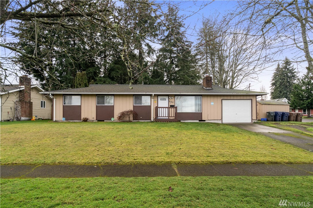 Property Photo:  502 E 40th St  WA 98444 