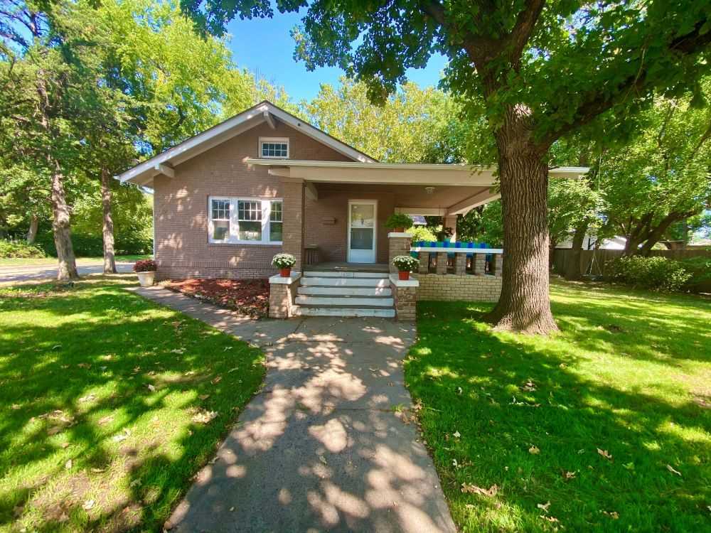 Property Photo:  1450 Fairmount St  KS 67208 