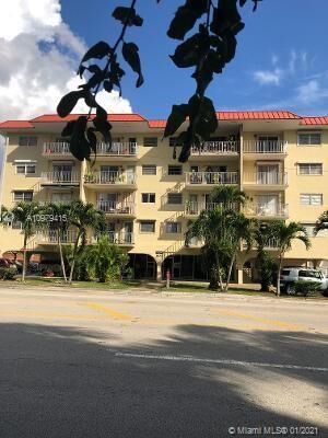 Property Photo: 901 SW 37th Ave 57 FL 33135