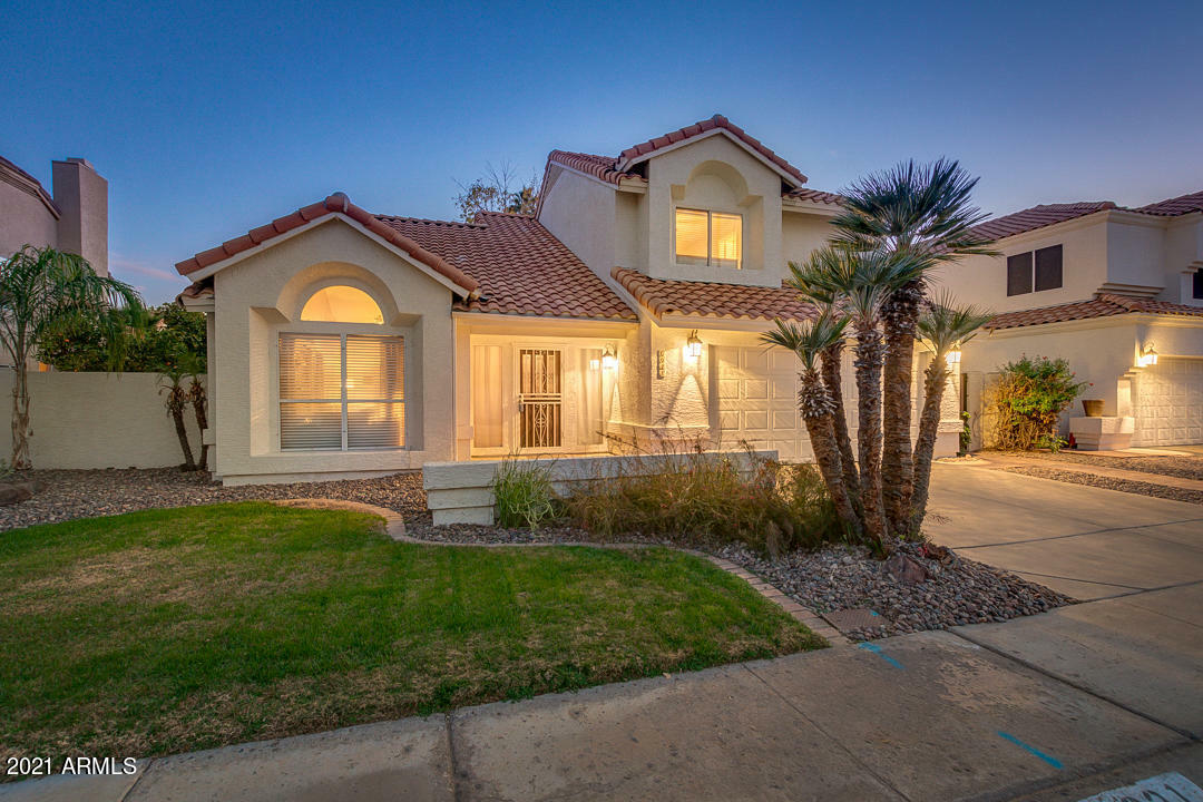Property Photo: 6921 W Behrend Drive AZ 85308
