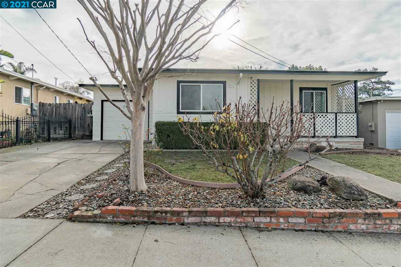 Property Photo:  2816 Hilltop Rd  CA 94520-5435 