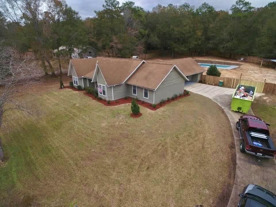 Property Photo:  5075 Okaloosa Lane  FL 32539 