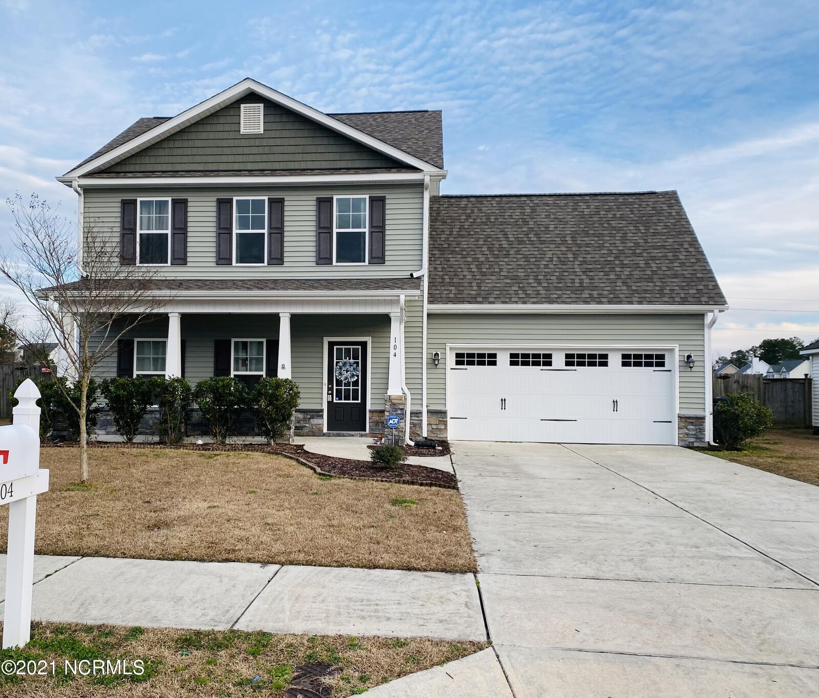 Property Photo: 104 Lincolnton Court NC 28540