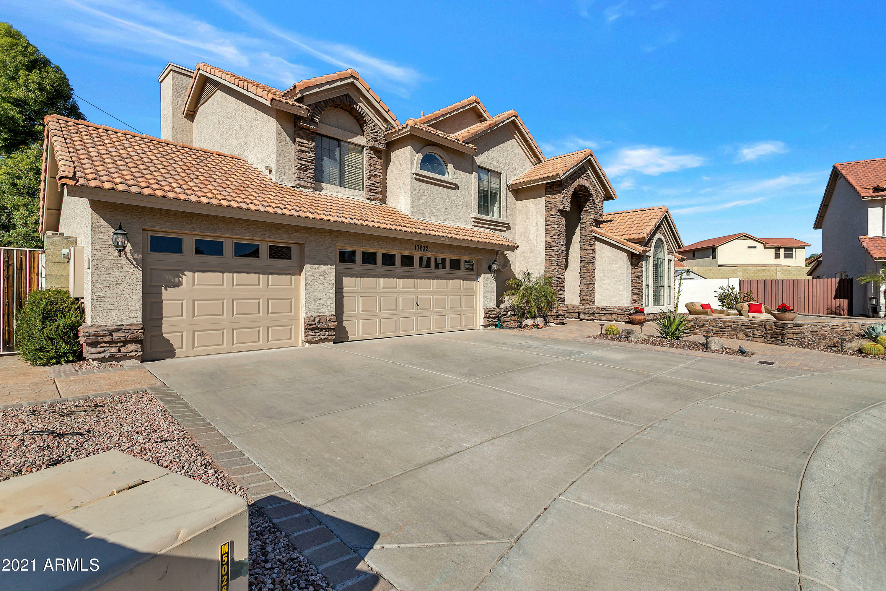 Property Photo:  17632 N 56th Place  AZ 85254 