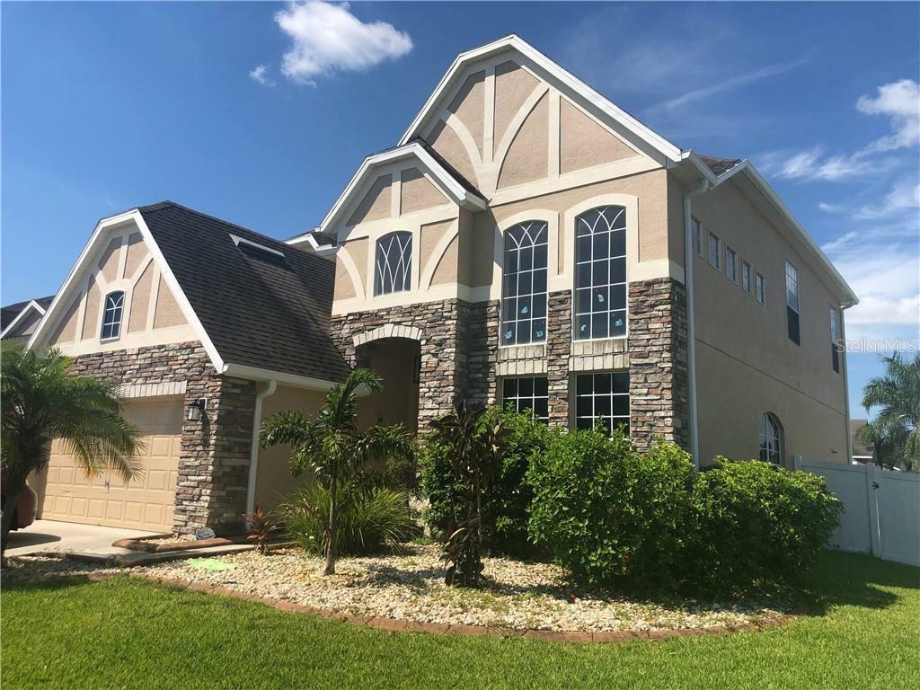 Property Photo: 1906 Cedar Arch Lane FL 32824