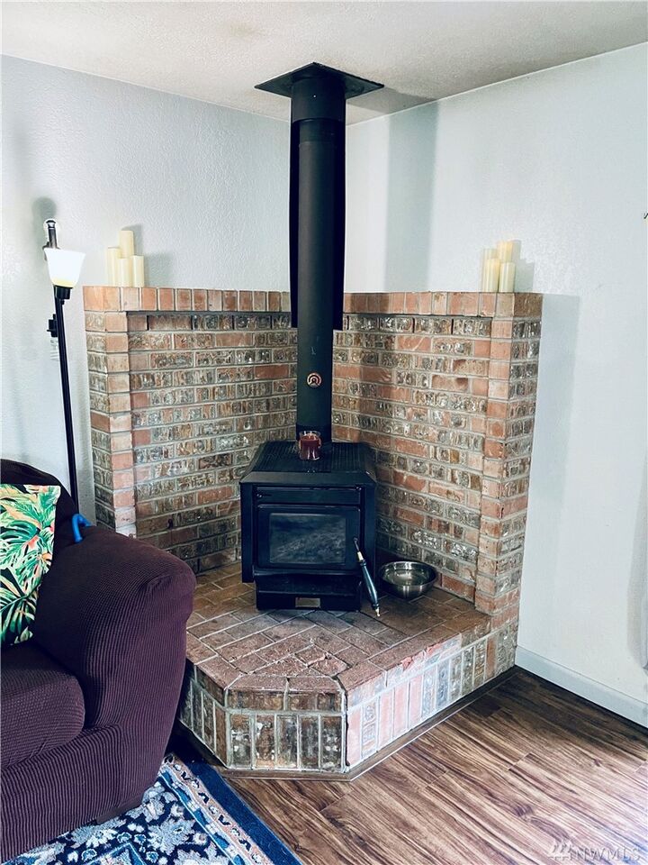 Property Photo: 7275 E Manchester Ct WA 98366