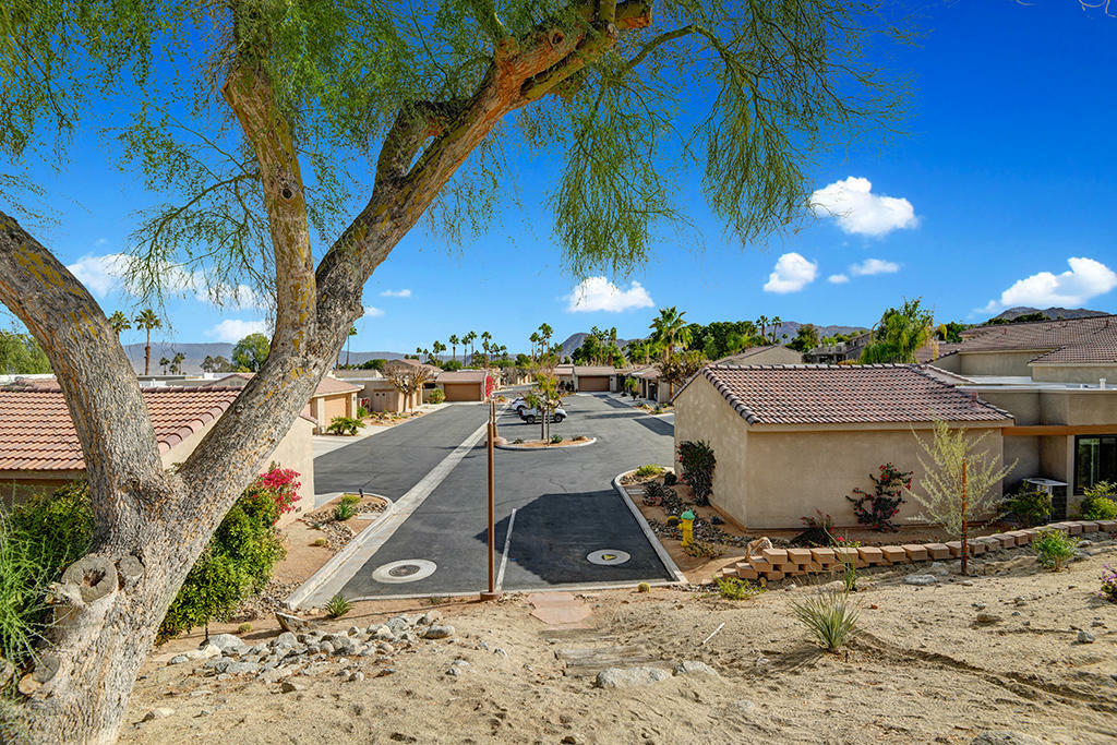 Property Photo:  72316 Sommerset Drive  CA 92260 