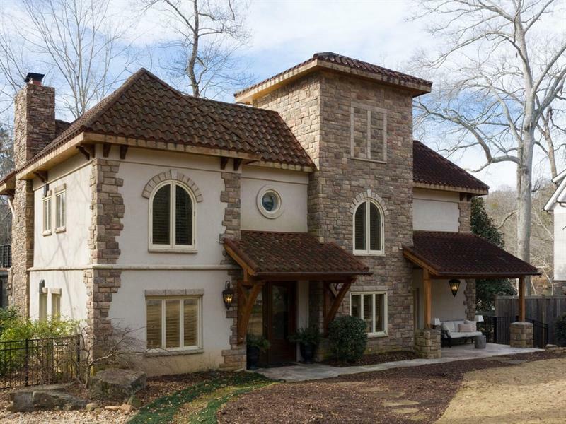 Property Photo: 1389 Old Riverside Road GA 30076