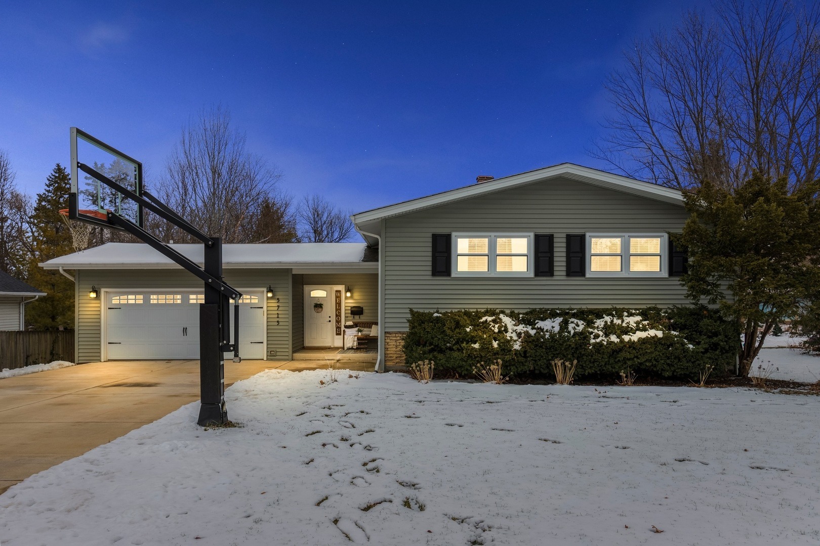 Property Photo:  5715 Fairmount Avenue  IL 60516 