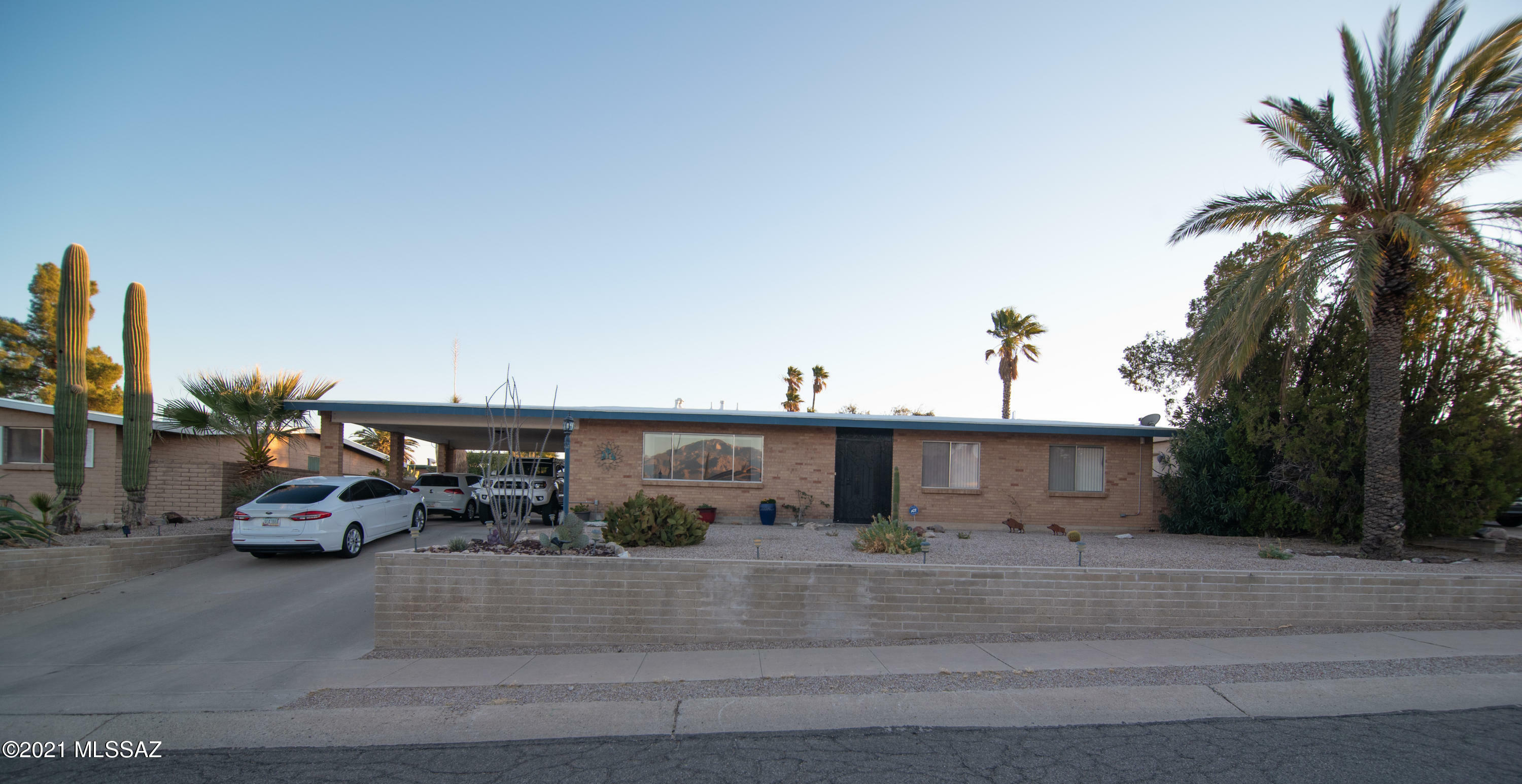 Property Photo:  9034 E Calle Kuehn  AZ 85715 