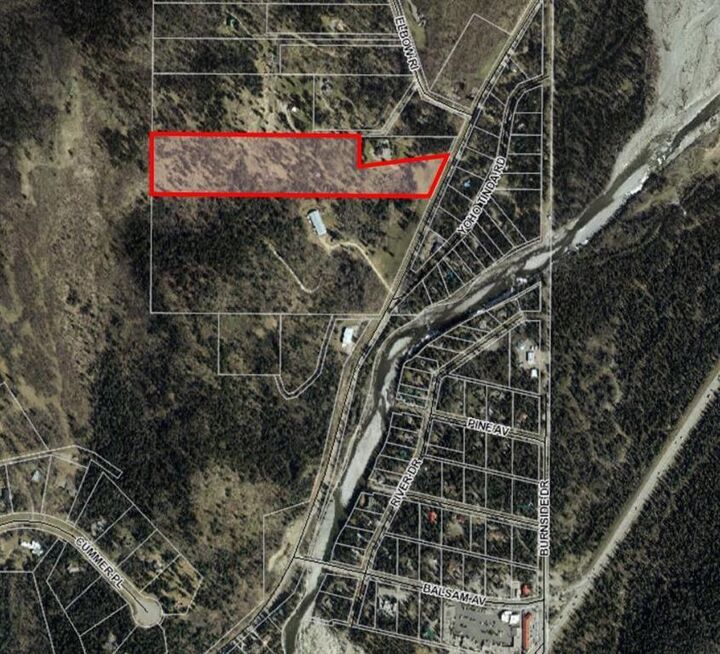 Property Photo: 215 Wintergreen Road AB T0L 0K0