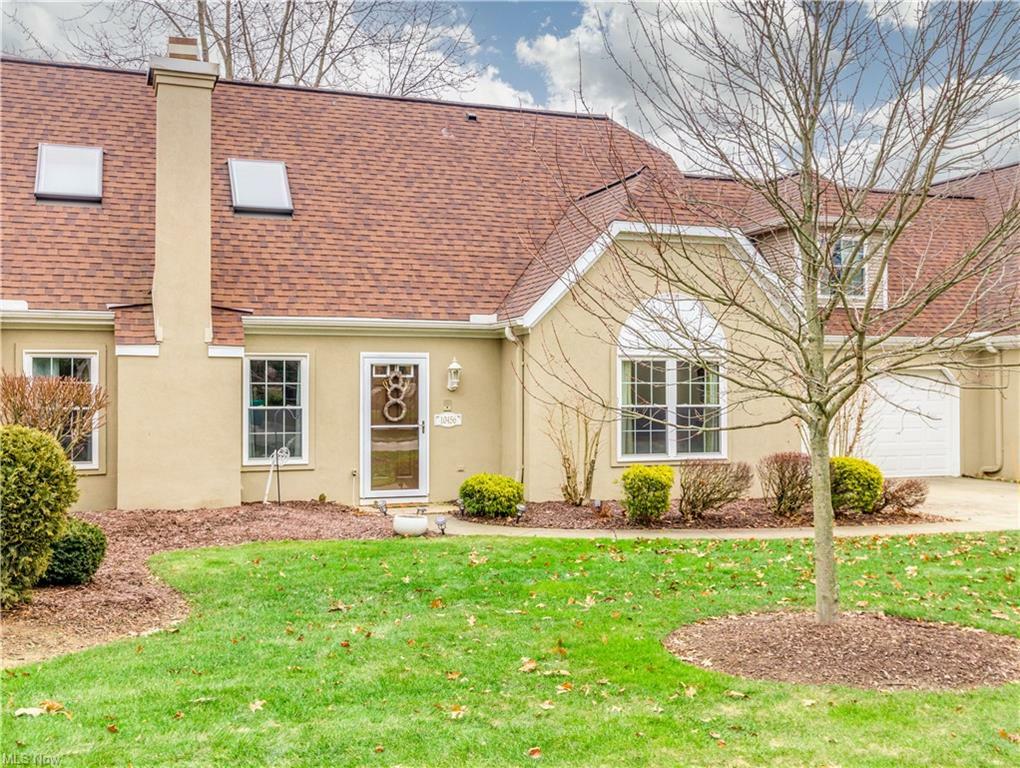 Property Photo: 10456 E Cobblestone Lane 11 OH 44087