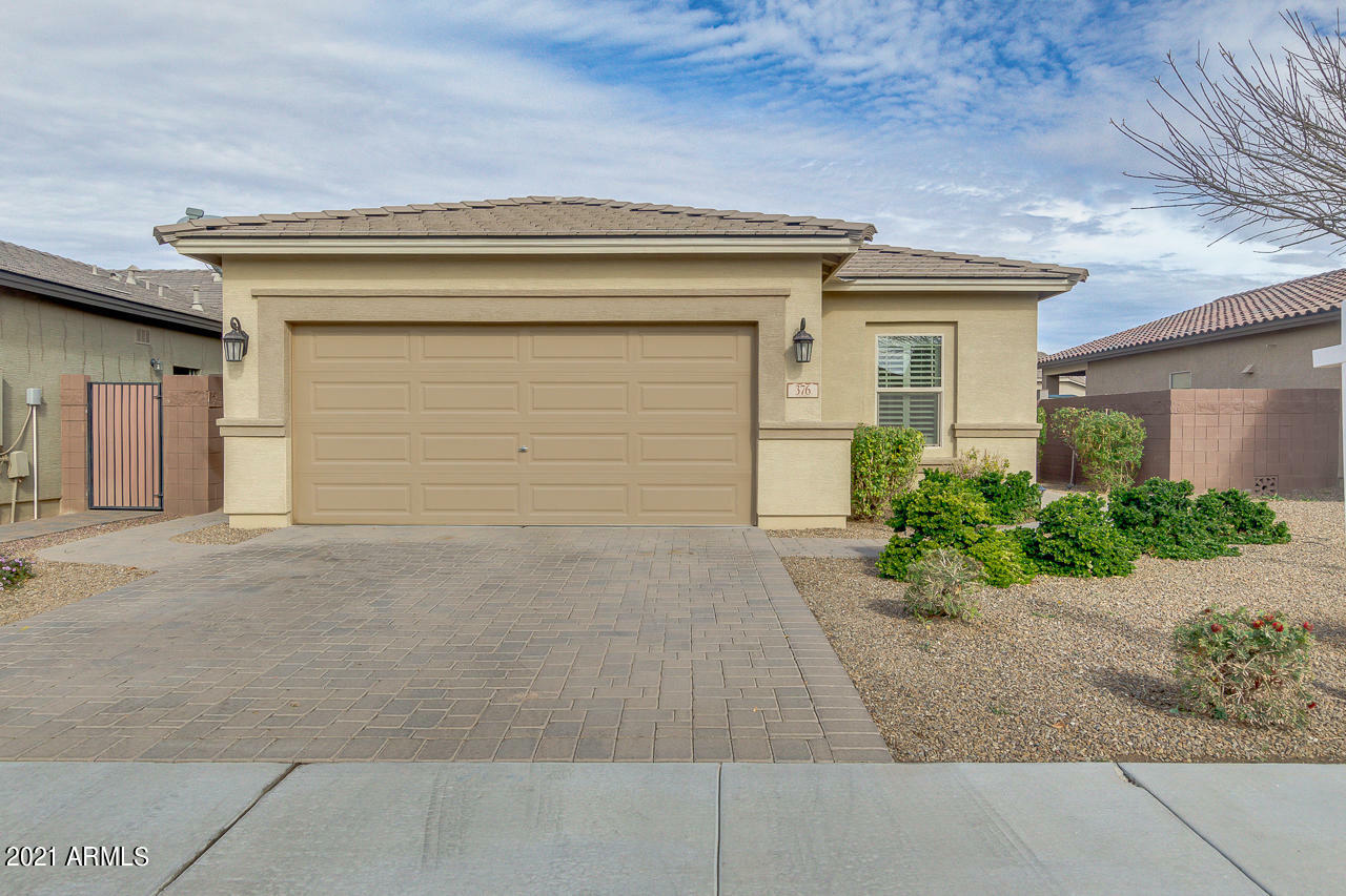 Property Photo:  376 W Flame Tree Avenue  AZ 85140 