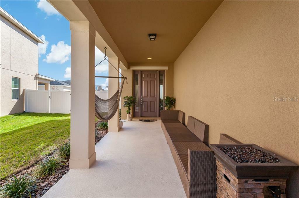 Property Photo: 5246 Autumn Ridge Drive FL 33545