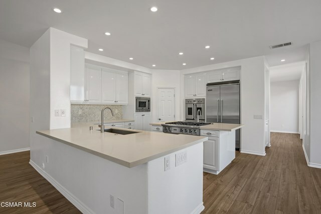Property Photo: 1342 Via Aracena CA 93010