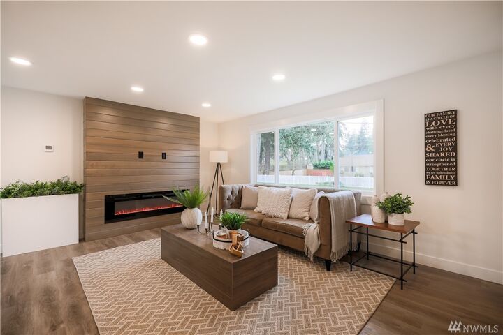 Property Photo:  21907 95th Ave W  WA 98020 