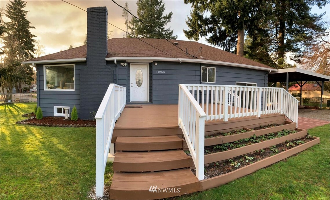 Property Photo:  14255 29th Avenue S  WA 98168 