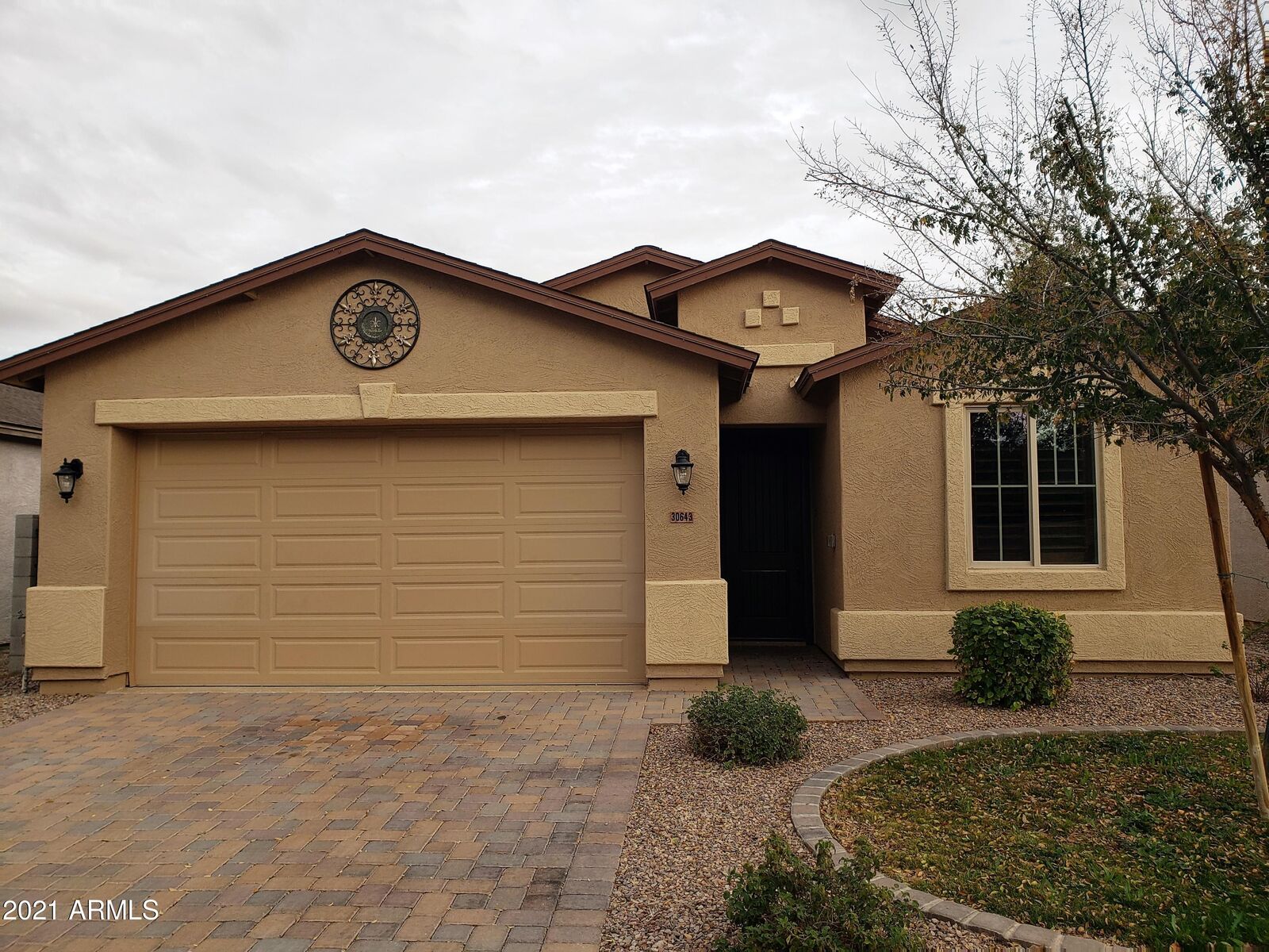 Property Photo:  30643 N Desert Star Drive  AZ 85143 