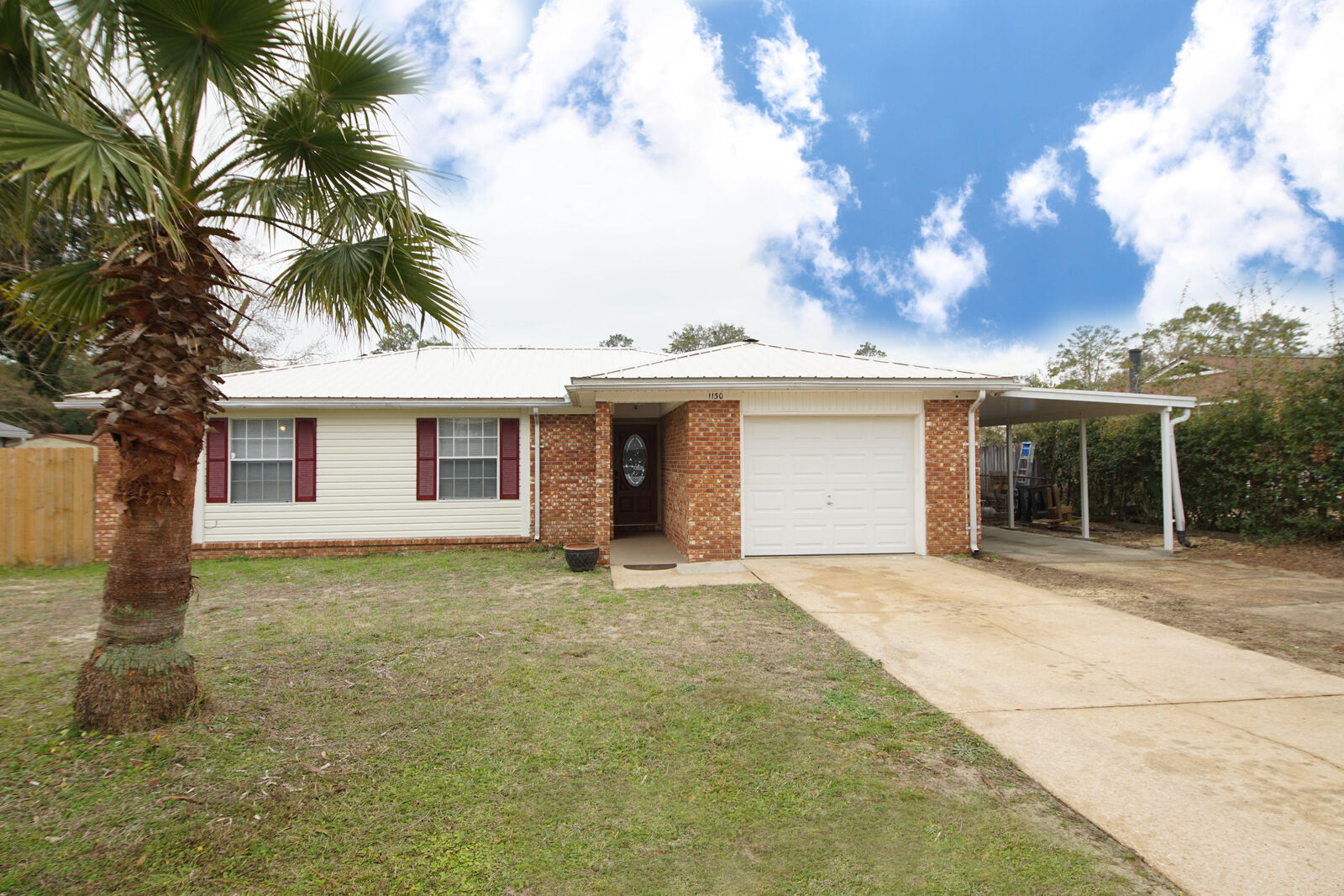 Property Photo:  1130 Coral Drive  FL 32578 