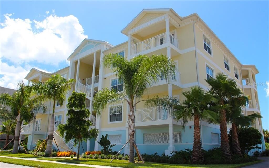Property Photo: 3431 79th Street Circle W 303 FL 34209