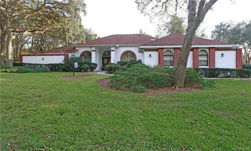 Property Photo:  346 E Keller Court  FL 34442 