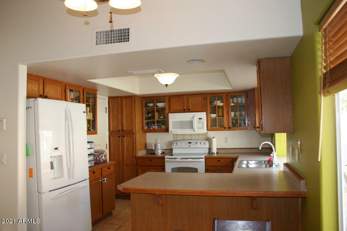 Property Photo:  801 N Entrada Street  AZ 85226 