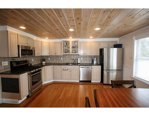 Property Photo:  147 Greenwood Road 147  MA 01810 