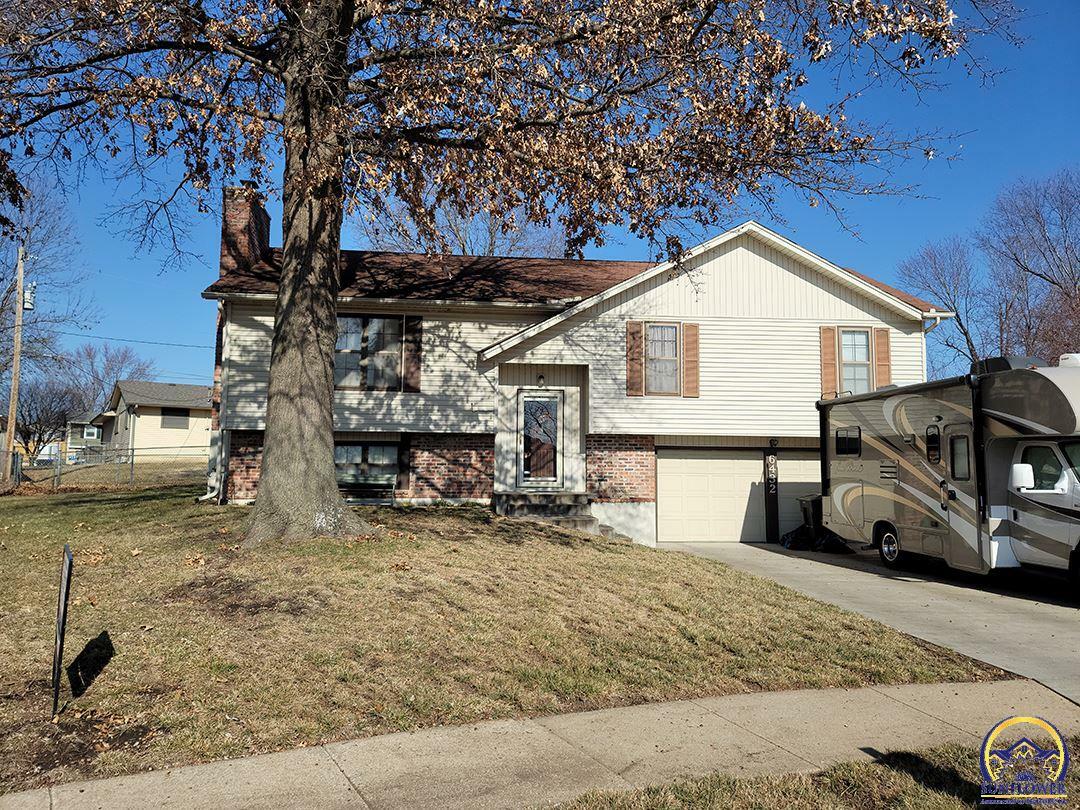 Property Photo:  6432 SW 28th Ct  KS 66614 