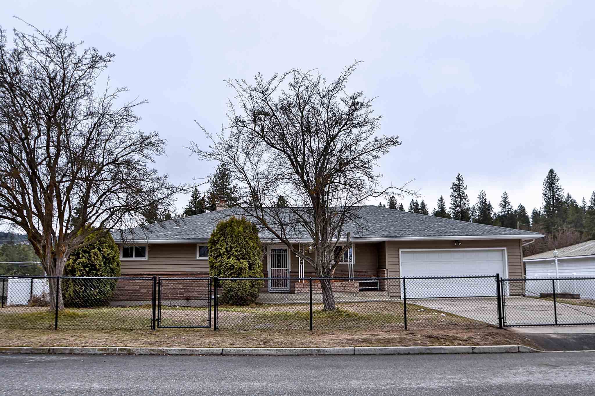 Property Photo:  6820 E 10th Ave  WA 99212 