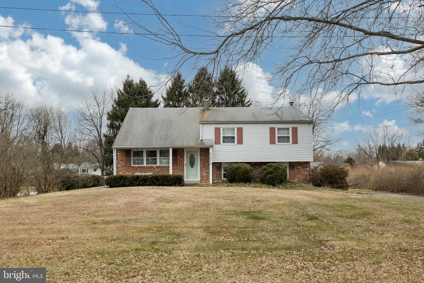 Property Photo:  1370 Ellwanger Drive  PA 19460 