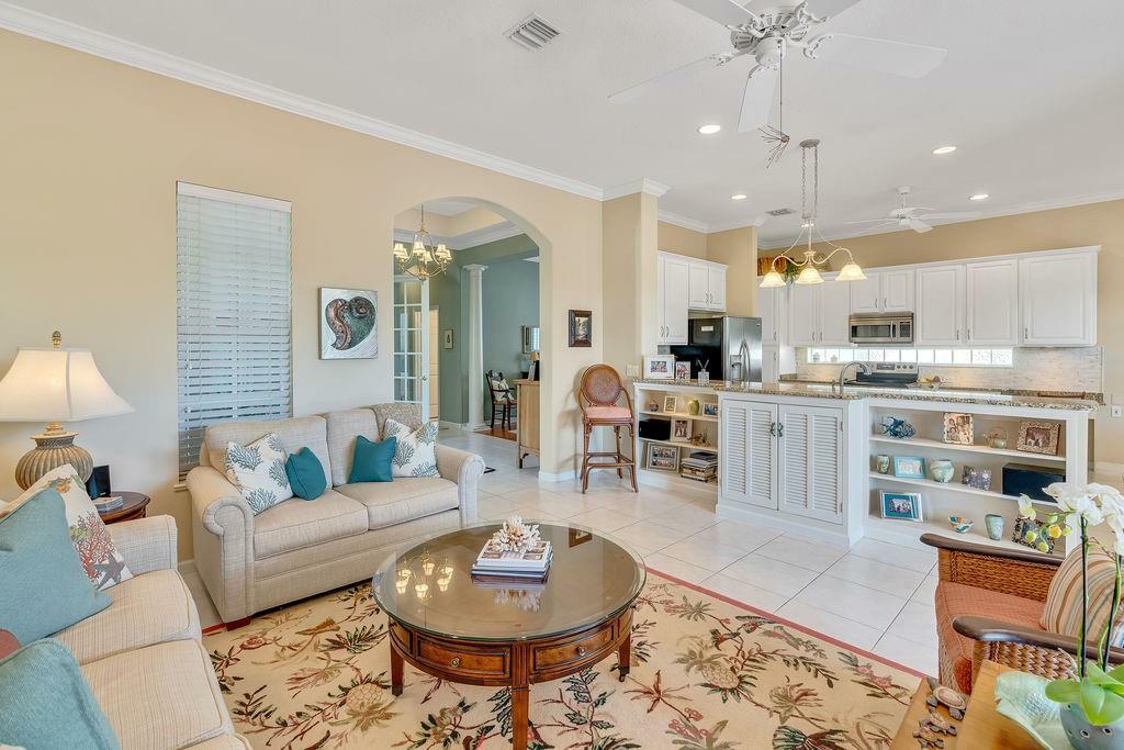 Property Photo:  998 Island Club Square  FL 32963 