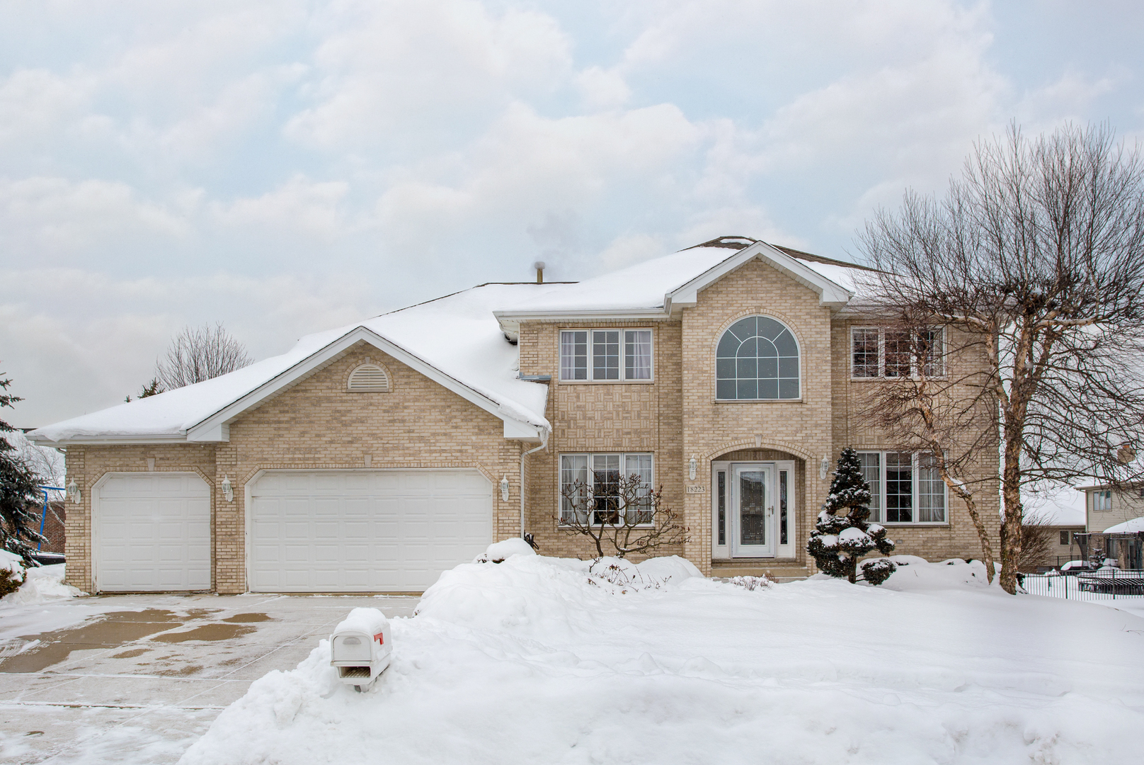 Property Photo:  18223 W Winds Lane  IL 60467 