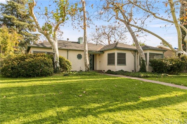 Property Photo:  5714 Riverside Avenue  CA 92506 