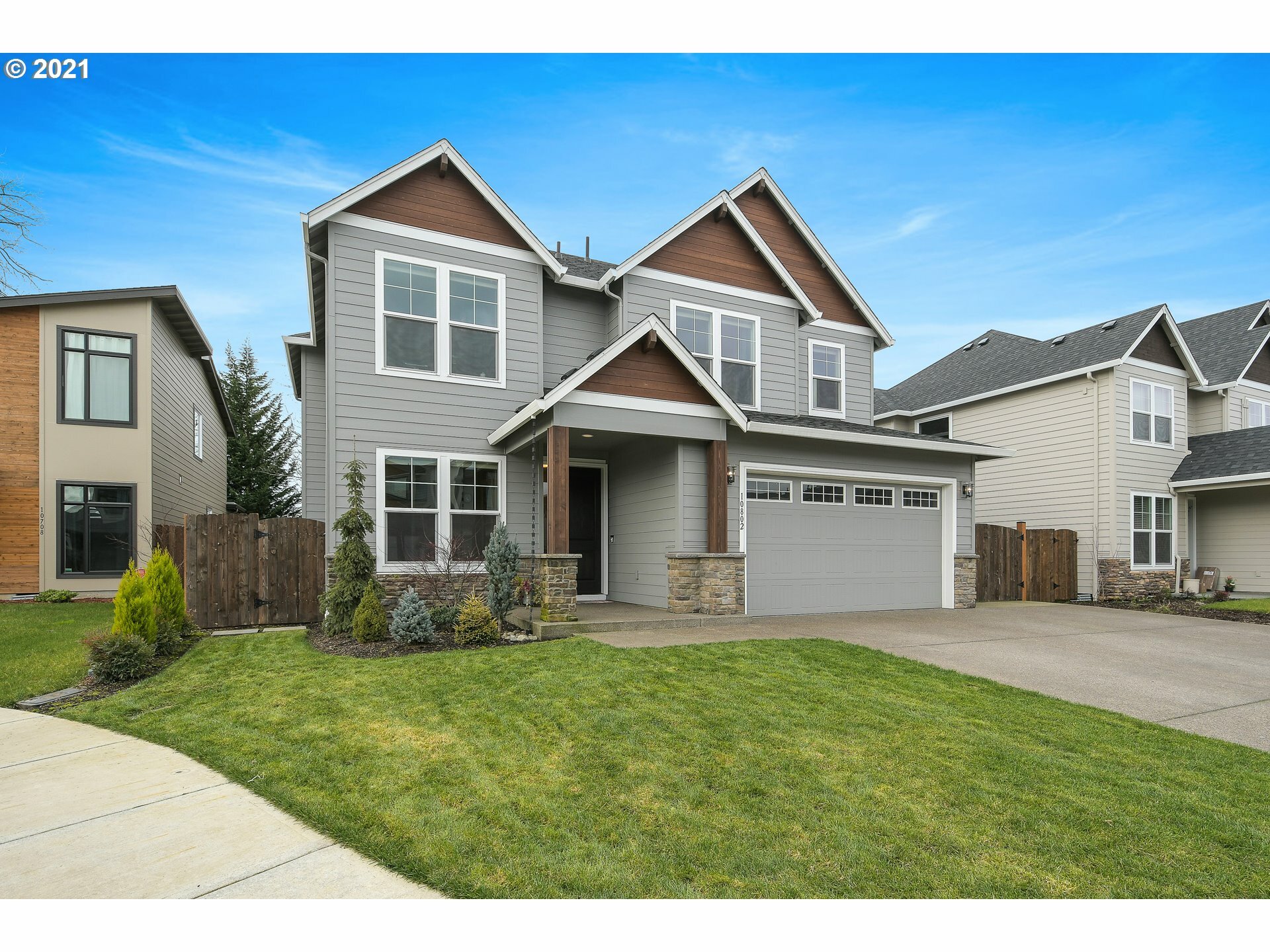 Property Photo:  10802 NE 96th Ct  WA 98662 