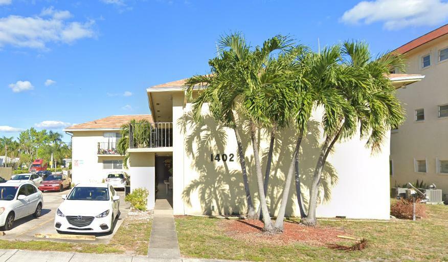 Property Photo:  1402 S Federal Highway 45  FL 33460 