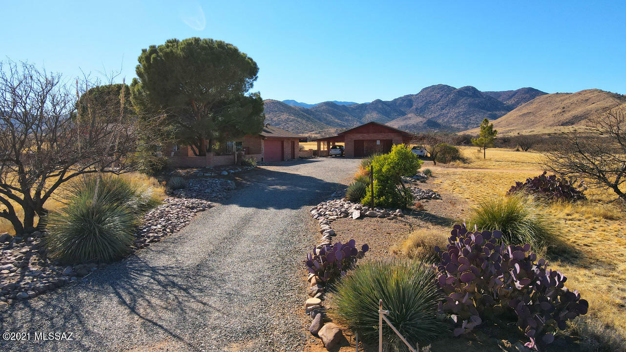 Property Photo:  531 S Skyline Road  AZ 85625 