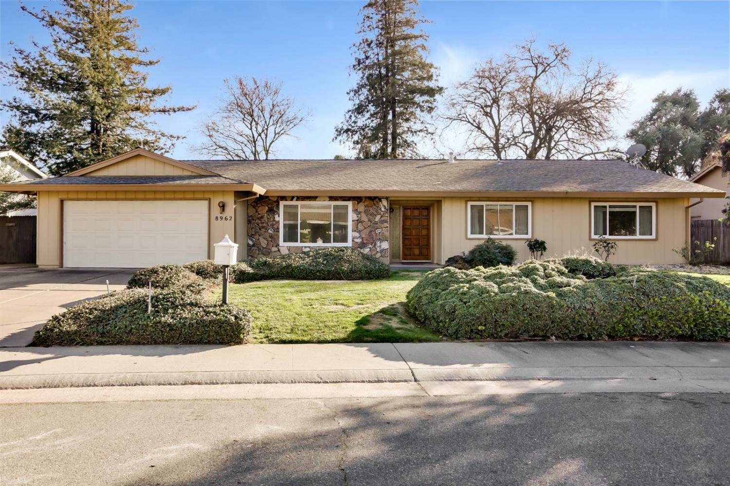 Property Photo: 8962 Lansdowne Court CA 95624