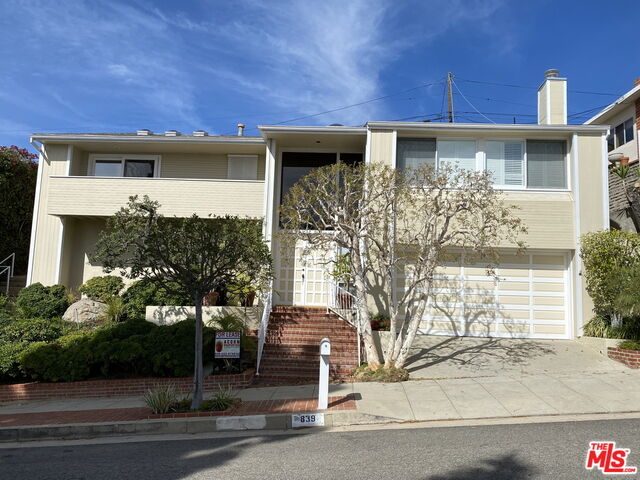 Property Photo:  839 Las Lomas Ave  CA 90272 