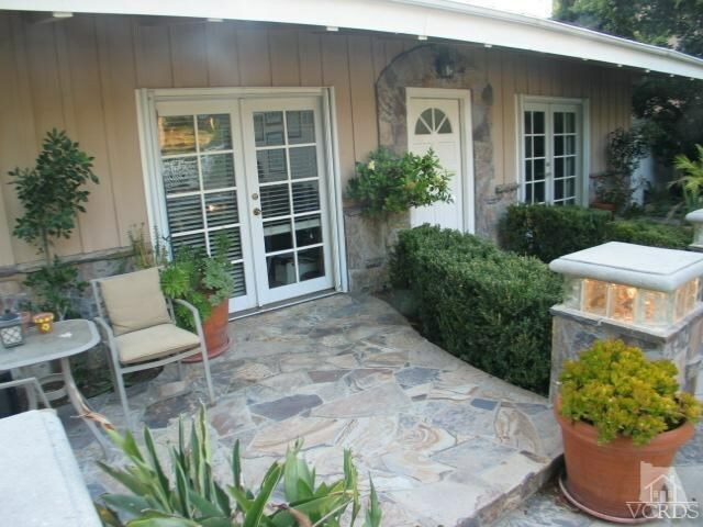 Property Photo:  5725 Colodny Drive  CA 91301 