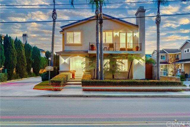 Property Photo:  265 Mesa Drive A  CA 92627 