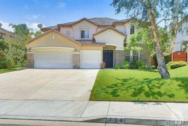 Property Photo:  734 Roosevelt Court  CA 93065 