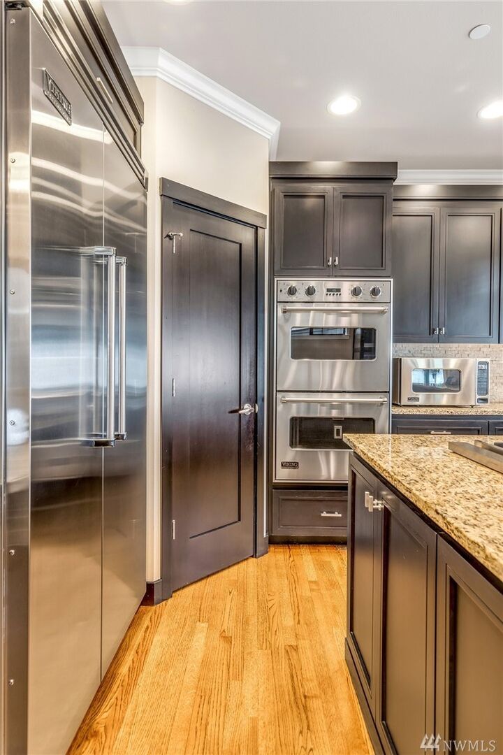 Property Photo: 1824 Market St WA 98033