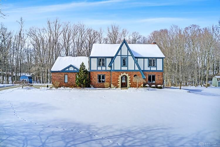 Property Photo: 1079 Berryhill Road OH 45305