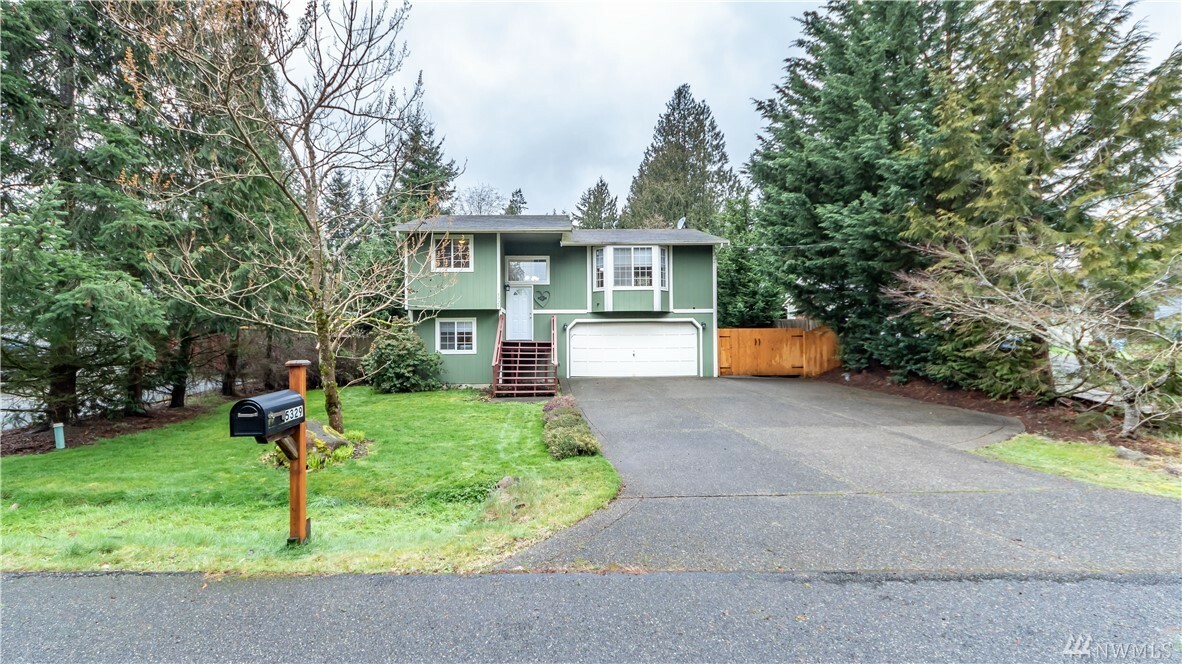 Property Photo: 5329 S Vista Dr E WA 98391