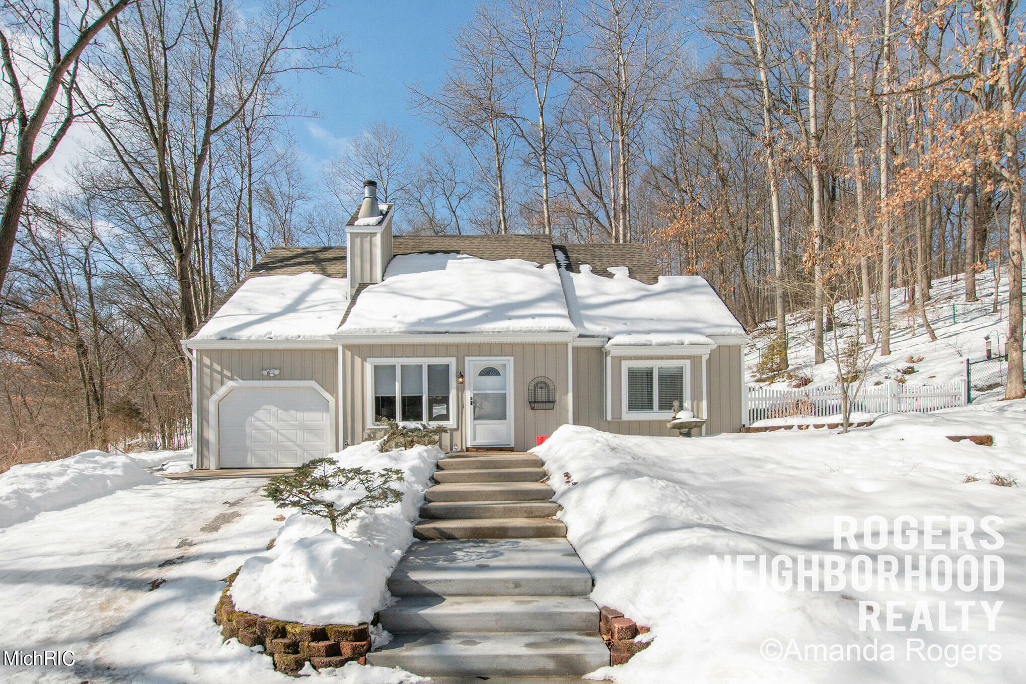 Property Photo:  2579 Gulliford Drive SE  MI 49331 