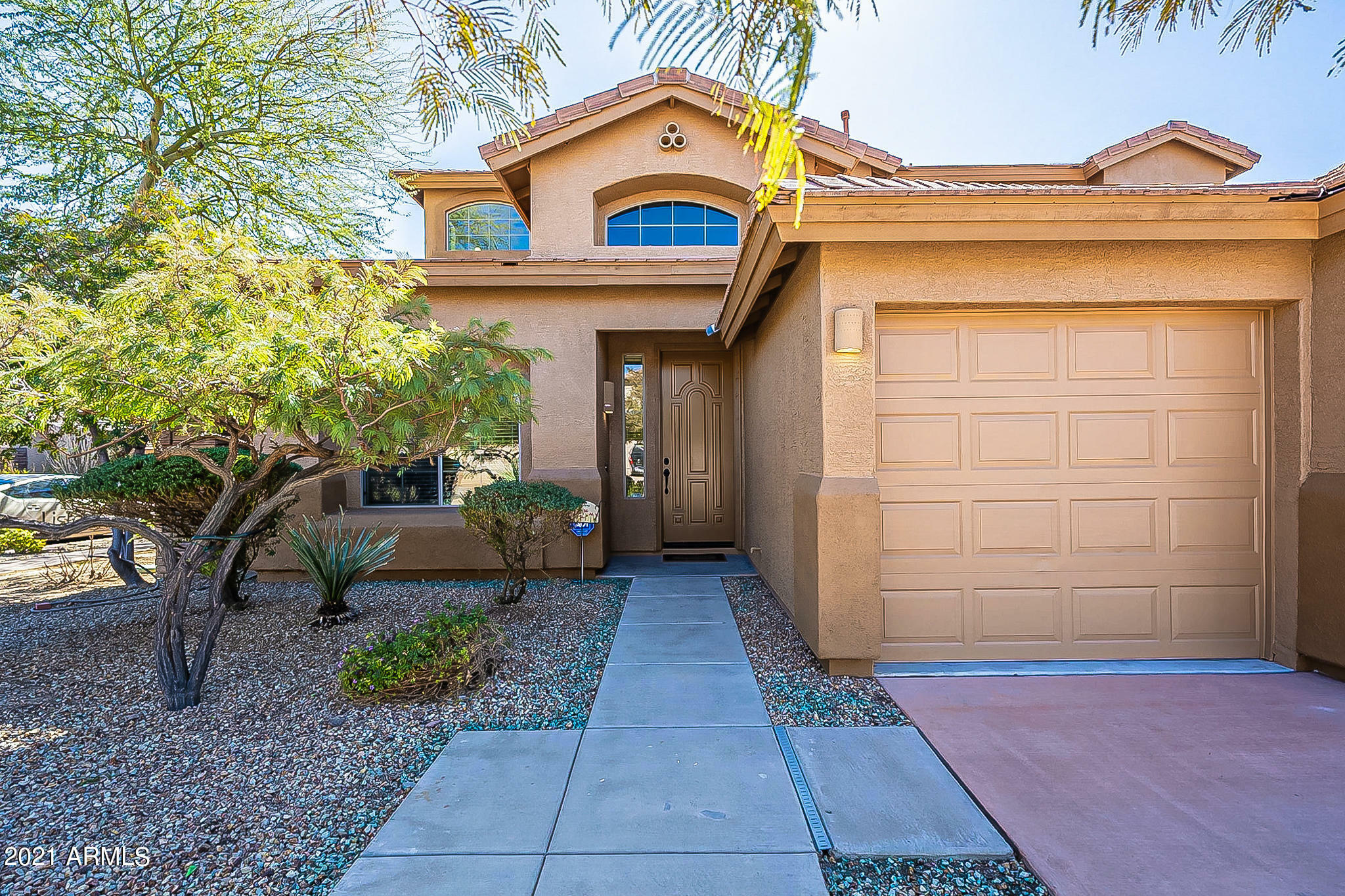 Property Photo:  3205 W Espartero Way  AZ 85086 